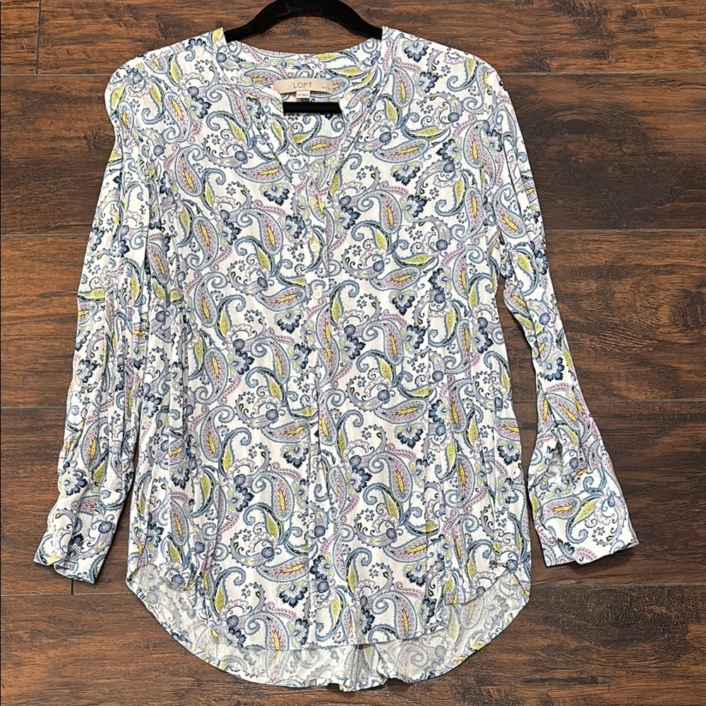 LOFT Blue and White Long Sleeve Paisley Button Down Shirt